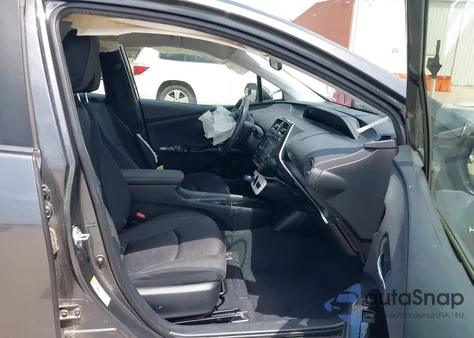 2016 Toyota Prius Two из США, поврежденный, VIN JTDKBRFU6G3011000